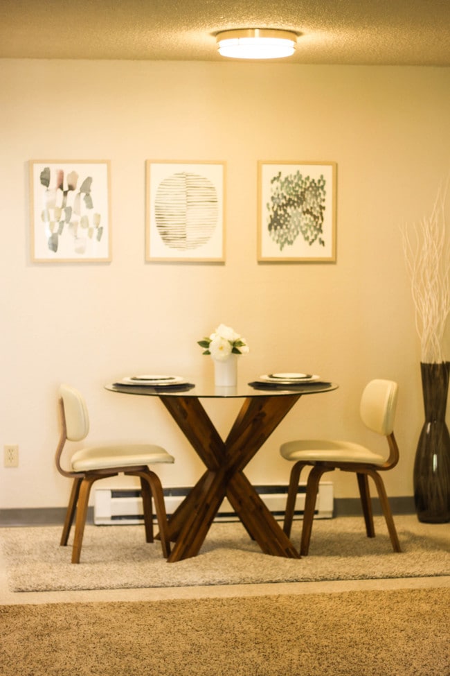 Photo - The Lakes Apartments