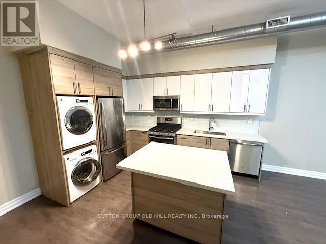 Photo - 259 Gerrard St E