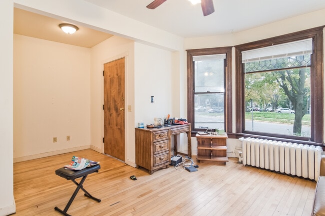 Photo - 223 S Mills St Unit 1N