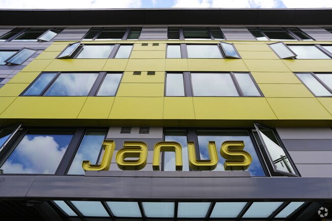 Building - Janus Apartments