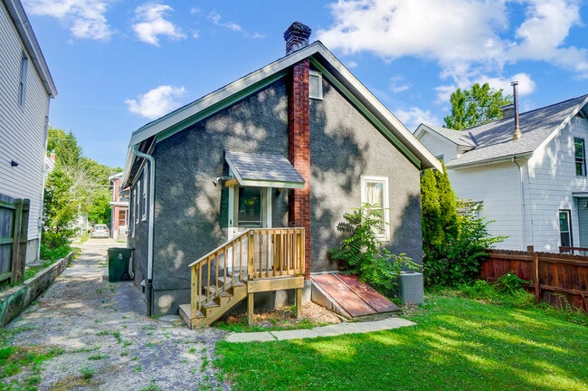 Photo - 3618 Herschel Ave