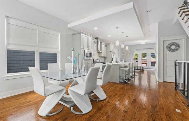 Photo - 544 E 46th Pl House