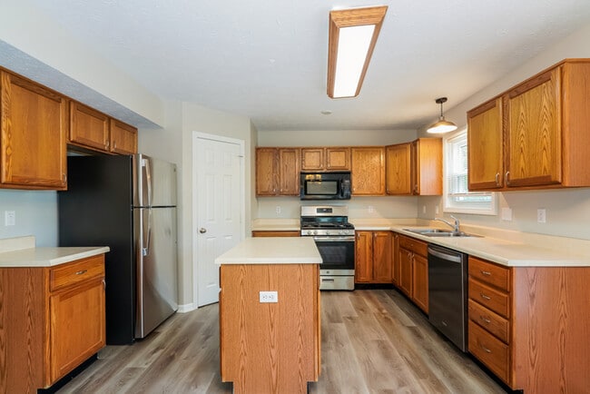 Photo - 6121 E Newberry Ct