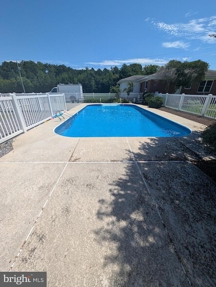 Photo - 9005 Centreville Rd