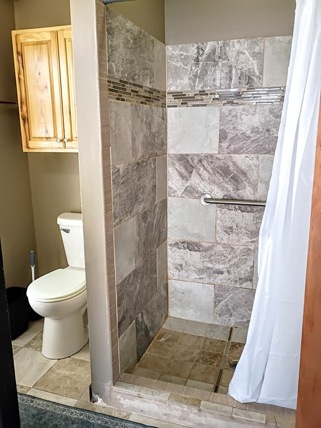 Photo - 1048 Villa St