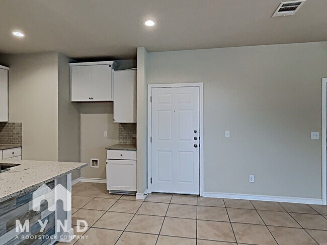 Photo - 1640 W Broade St