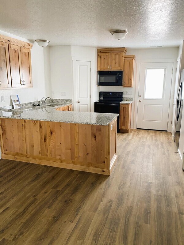 Photo - 2460 W 450 N