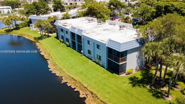 Photo - 16561 Blatt Blvd Unit 201