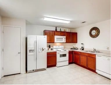 Photo - 2205 Sims Dr