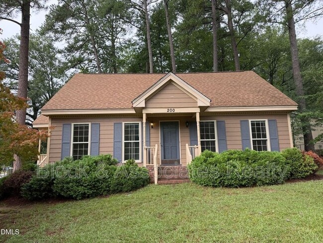 Building Photo - 200 Coachman Dr