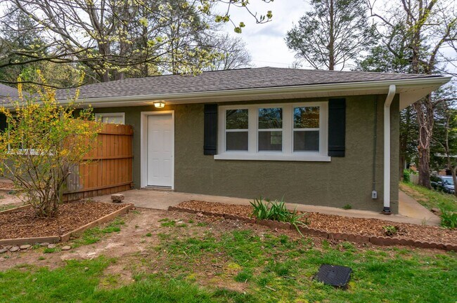 Photo - 346 Cummins Rd Unit 2