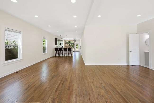 Photo - 2218 14th Ave N