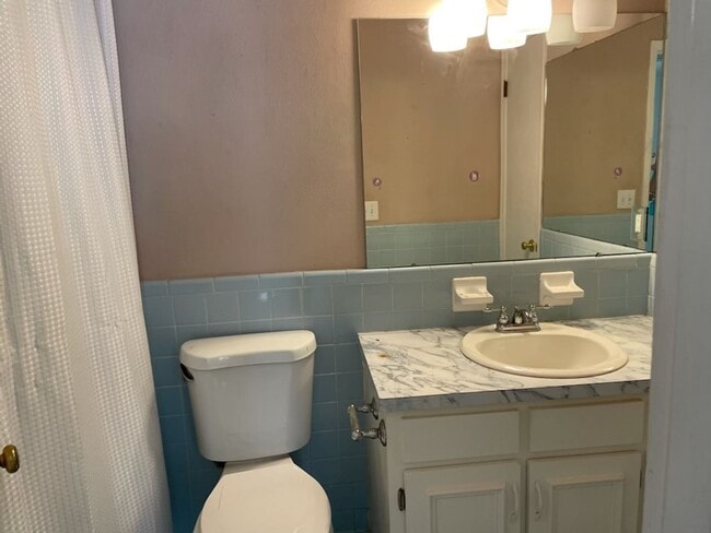 Photo - 1213 Denson Pl