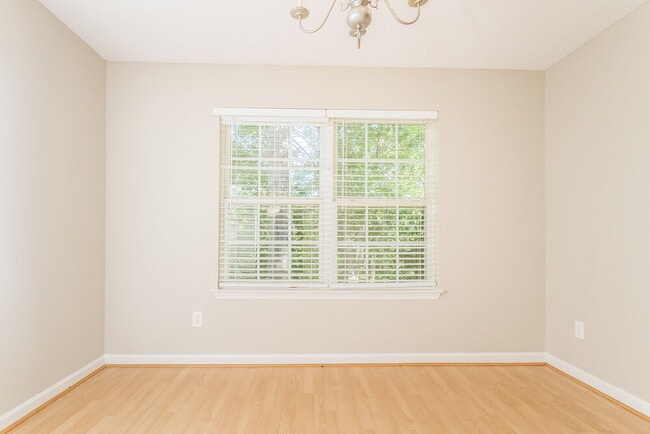 Photo - 1052 Blue Mountain Ln