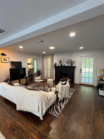 Photo - 722 S Prairieville St