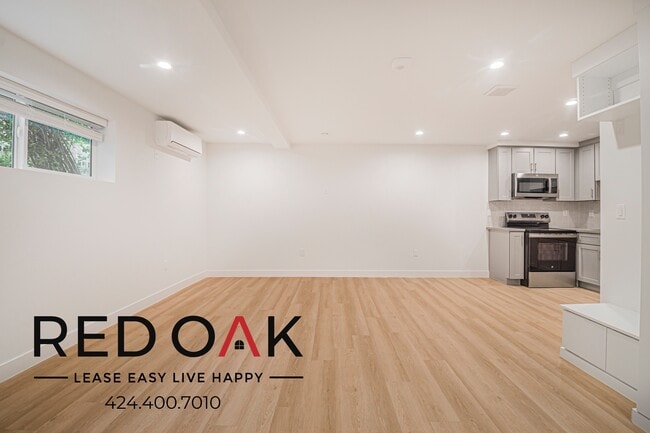 Photo - 6738 Independence Ave Unidad A1