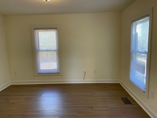 Photo - Newly Renovated 2-3 Bed, 1 bath home locat...