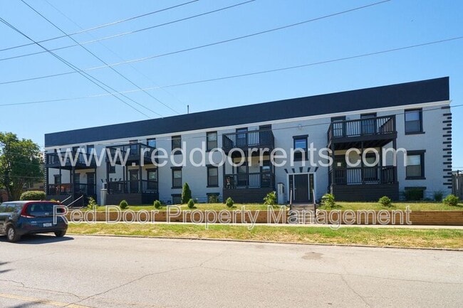 Building Photo - 1329 E Market St Unit 6 Rental