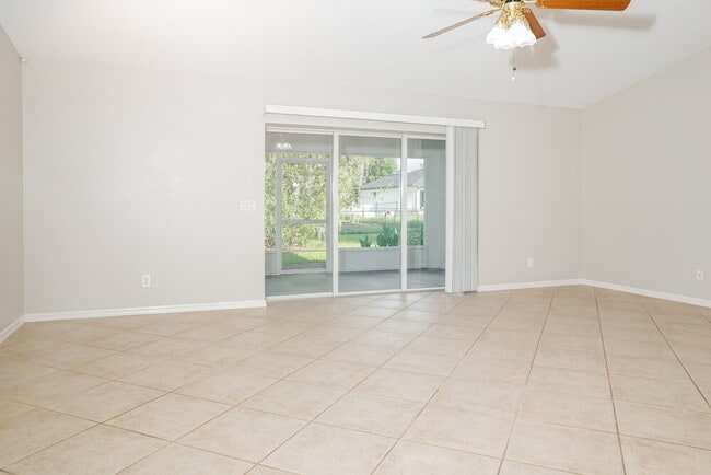 Photo - 3781 Beeber St
