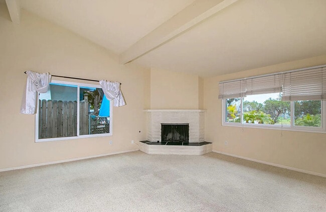 Photo - 2136 Greenbrier Dr