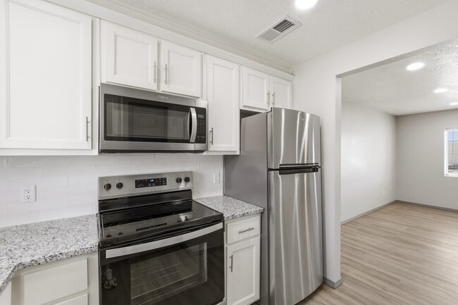 Photo - 855 W Castillo Ave