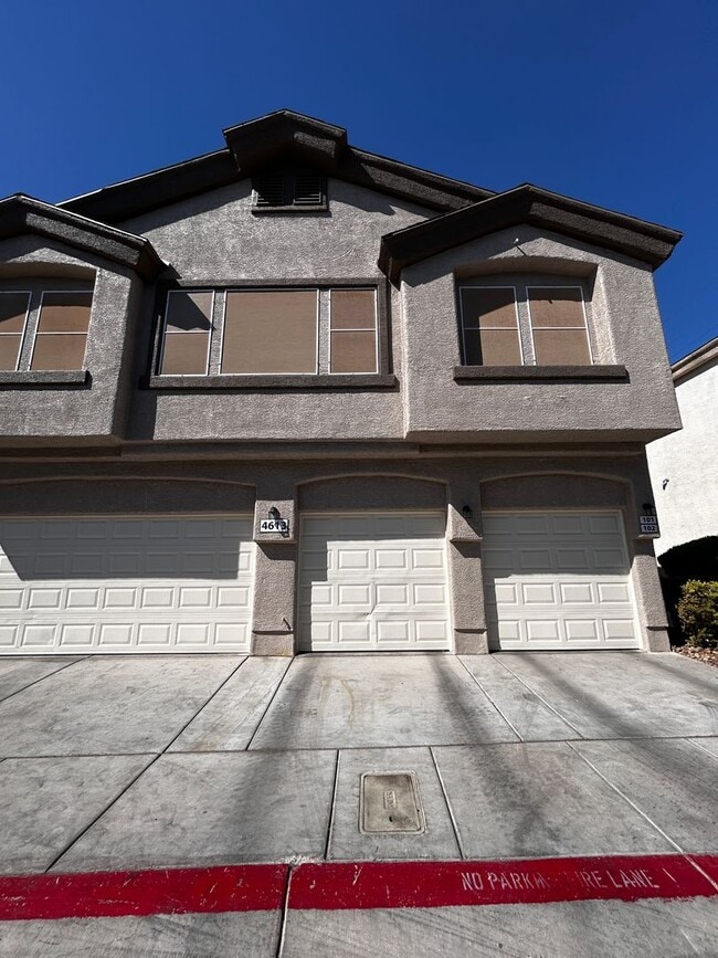 Photo - 2-BDRM, 2.5-bath Dual primary suites