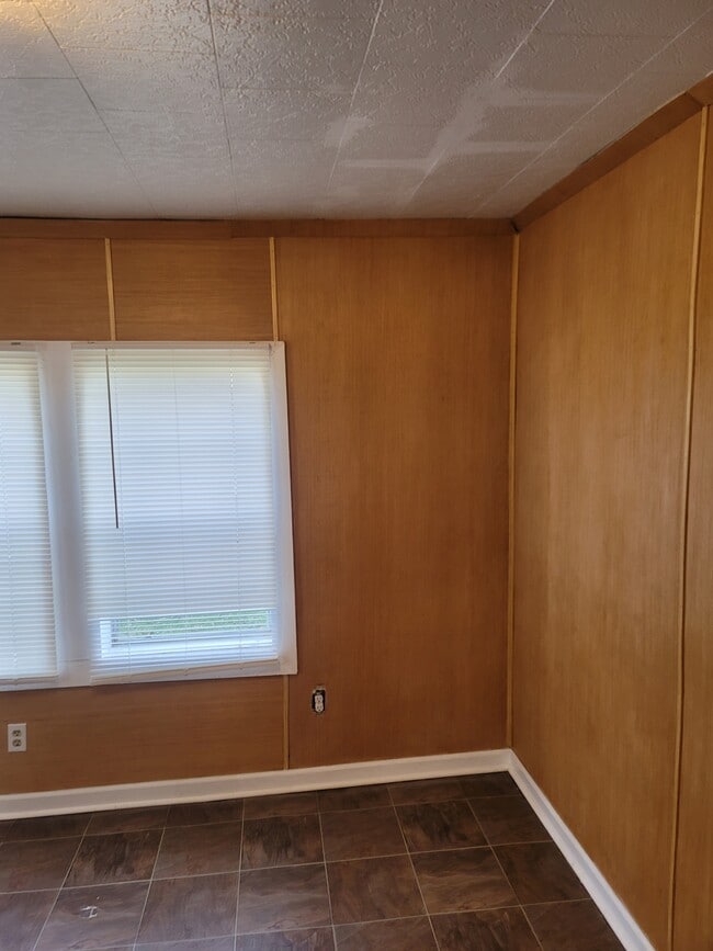 Photo - 605 Herman St