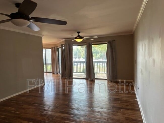 Photo - 246 Shoreline Dr