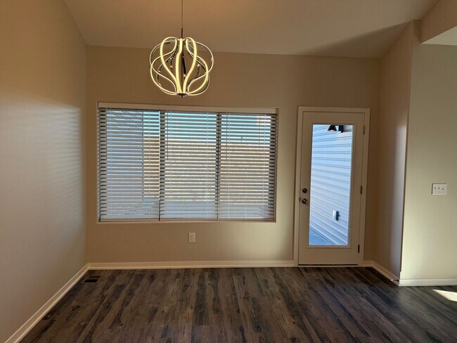 Photo - 3 bed/3bath ranch townhome in North Lincoln