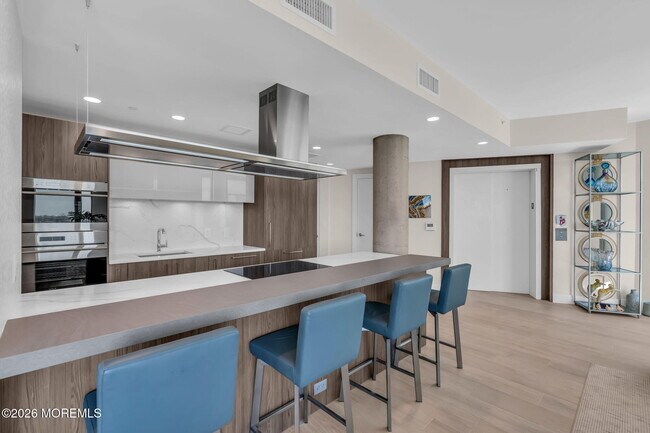 350 Ocean Ave N Unit 403
