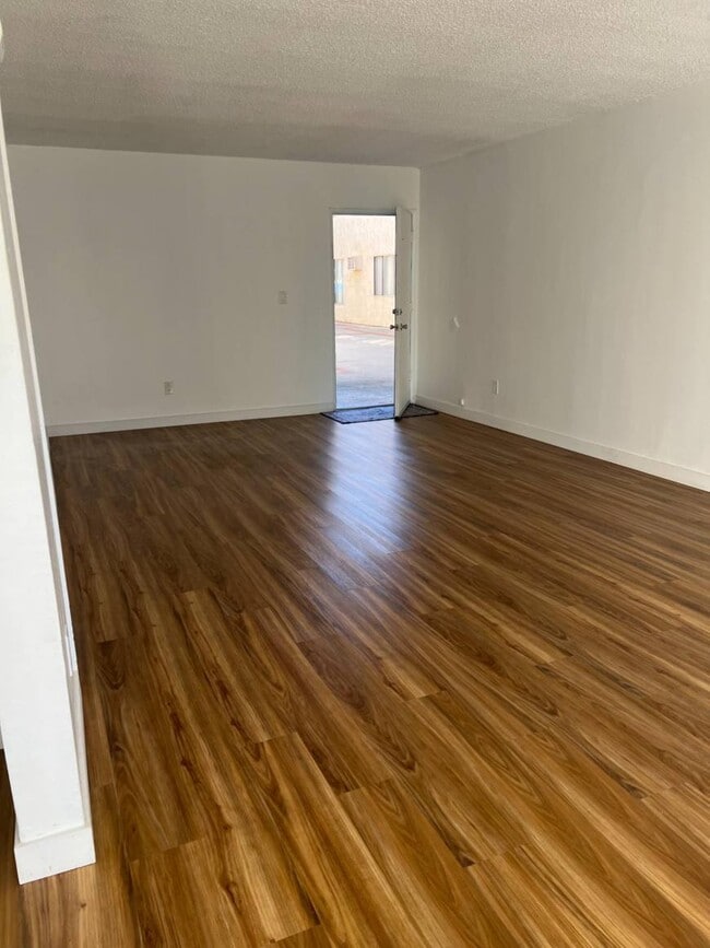 Photo - 2.0 bedroom in Los Angeles California 91343 Unit 19