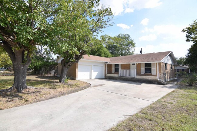 Building Photo - 2504 Paula Rd Rental