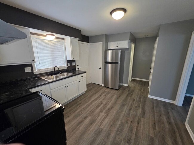 Photo - 8594 W Villard Ave