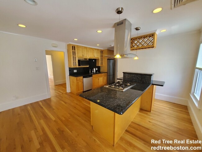 Photo - 8 White Ave Unit 3