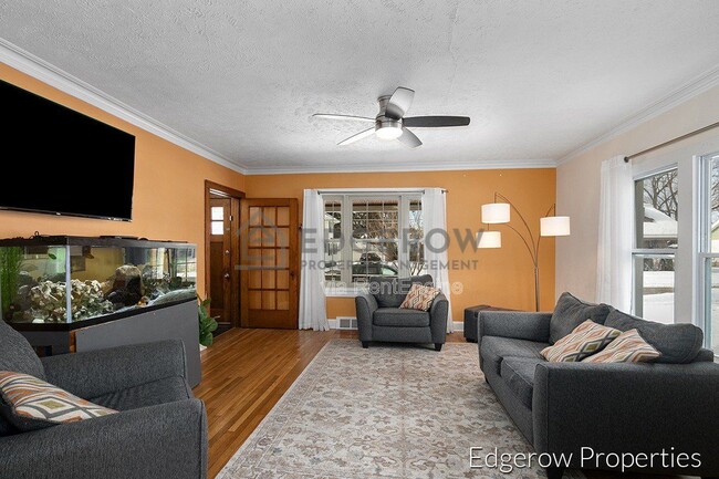 Photo - 1640 Wendler Ave SW