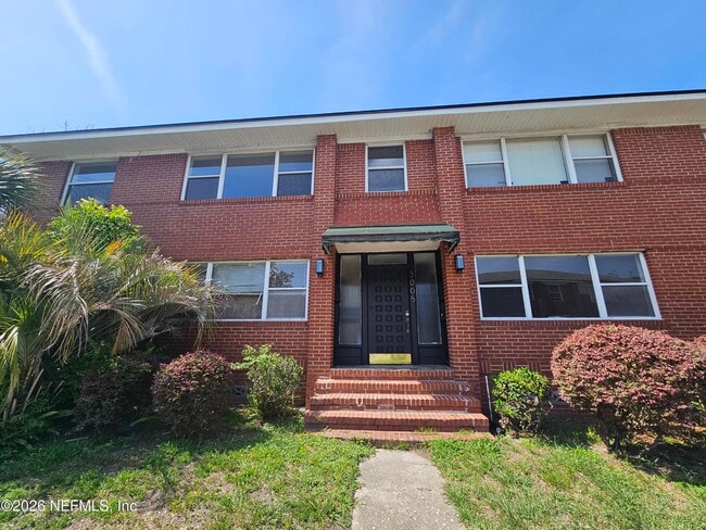 Photo - 3005 Walton St