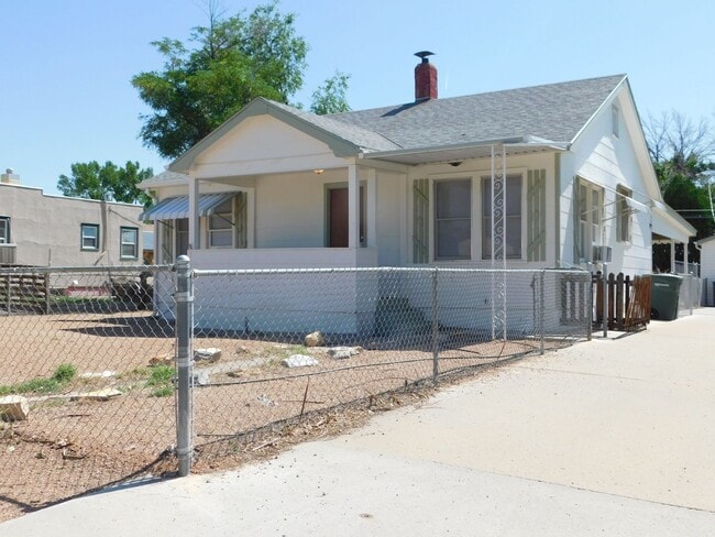 Building Photo - 1304 N 16th St Unit A