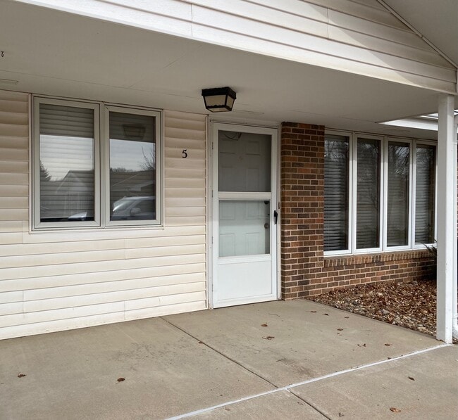 Four Seasons Community Apartments For Rent in Sioux City, IA