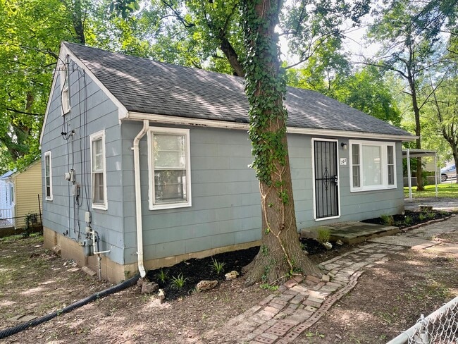 Beautiful 3 bed in Hazelwood - Beautiful 3 bed in Hazelwood