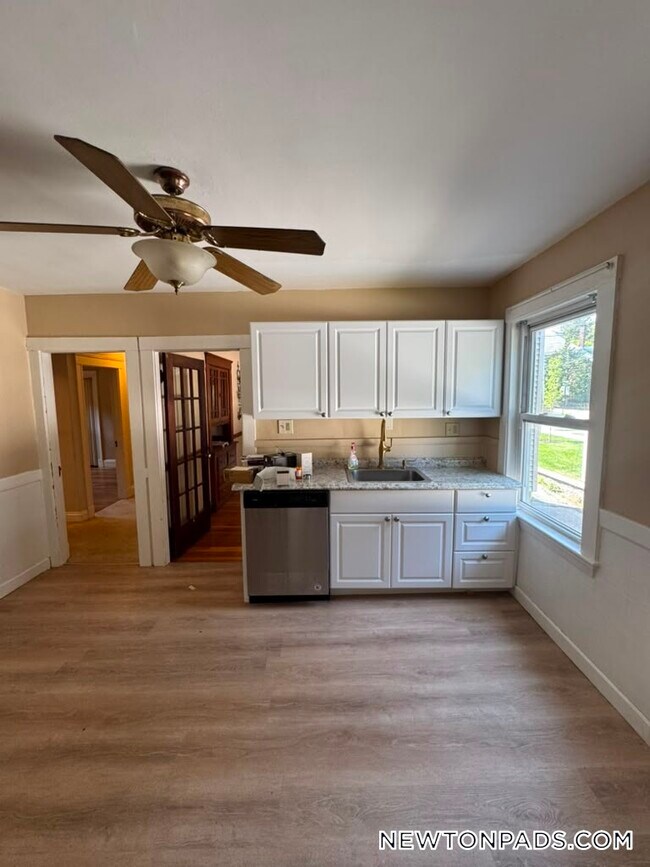 Photo - 175 Warren St