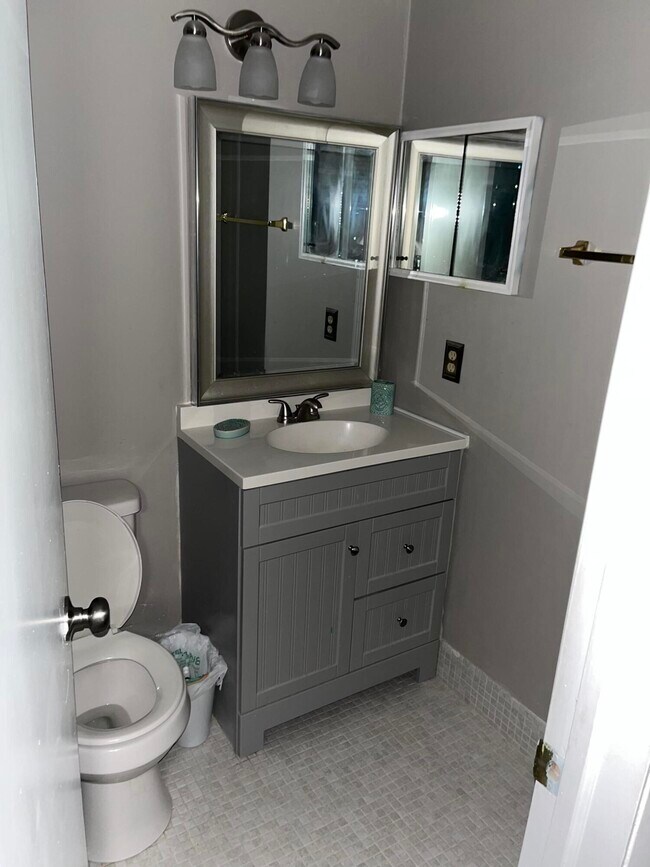 Photo - 254 Norwich K