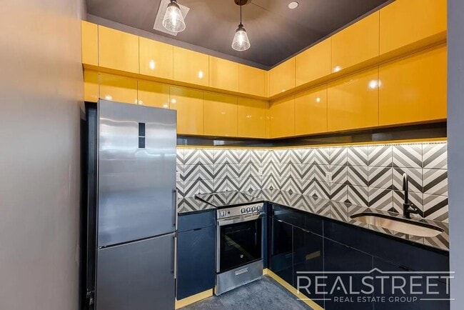 Building Photo - Rutland Road