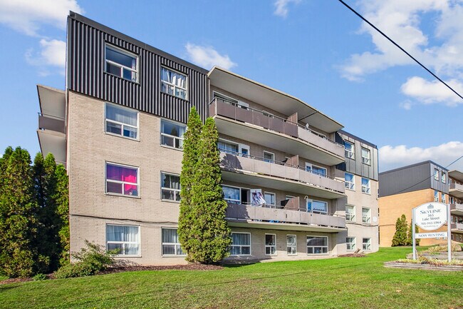 Photo - Lake Street Apartments