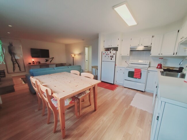 Photo - 55 Whitmore Ln Unit 1