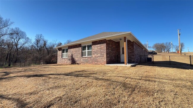 Photo - 17024 Buck Cir