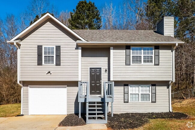 Building Photo - 240 Rosewood Dr Rental