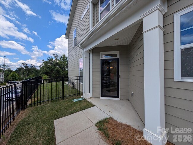 Photo - 634 Cypress Glen Ln