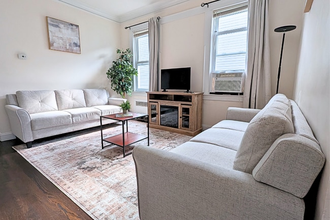 Photo - 108 Gotthart St