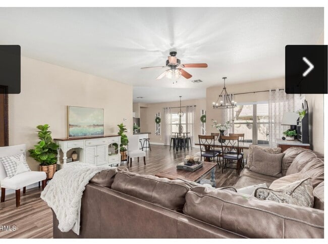 Photo - 2418 E Peach Tree Dr