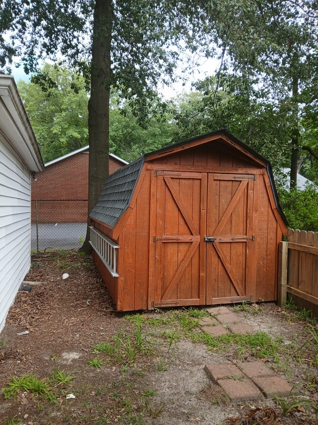 Photo - 1209 Willow Ave